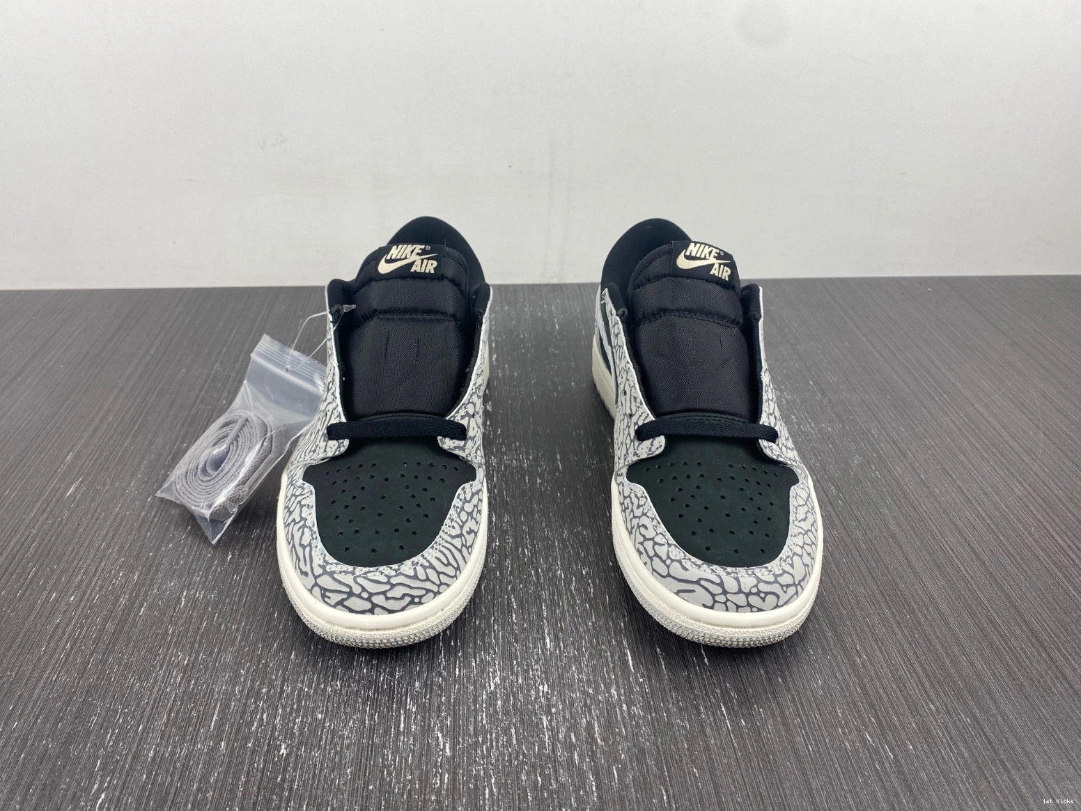 Cement Black - Jordan Low Retro CZ0790-001 1 OG 1031